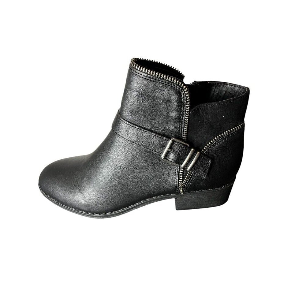 NEW Bass Women's Size 8.5M Denise Black Ankle Bootie Faux Leather Exposed Zipper